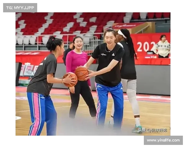 中国女篮混血新星崛起!13岁入广东,接班李梦剑指世界 中国女篮混血新星崛起!13岁入广东,接班李梦剑指世界